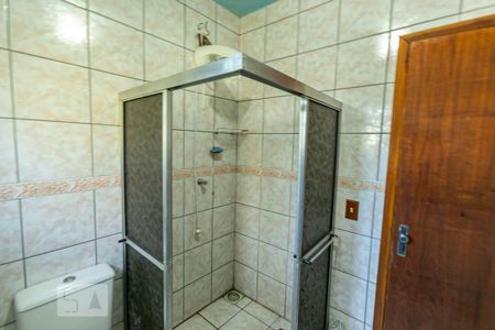 Casa à venda com 320m², 5 quartos e 3 vagasBanheiro de Serviço