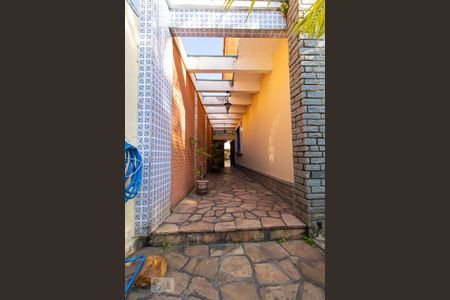 Casa à venda com 385m², 4 quartos e 3 vagassaída de serviço