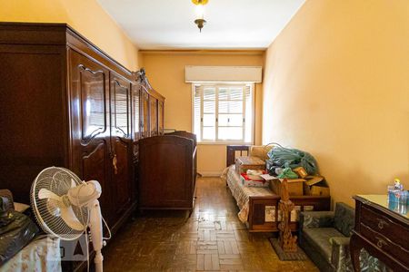 Casa à venda com 385m², 4 quartos e 3 vagasQuarto