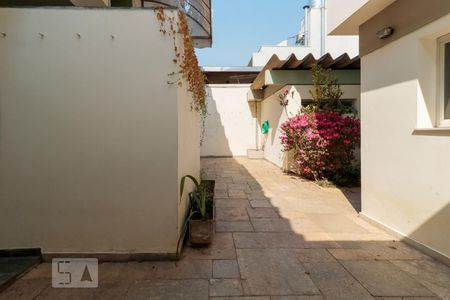 Casa à venda com 230m², 6 quartos e 2 vagasÁrea de serviço