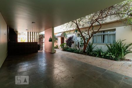 Casa à venda com 230m², 6 quartos e 2 vagasSalão de festas