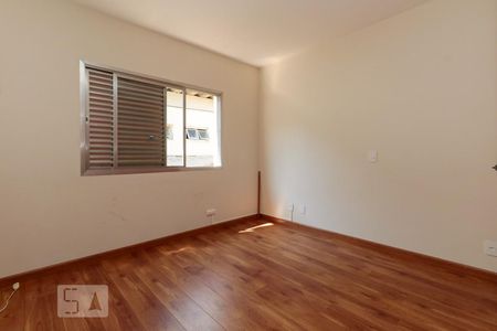 Casa à venda com 230m², 6 quartos e 2 vagasQuarto 3