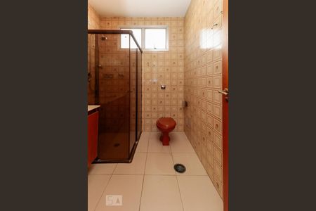 Casa à venda com 230m², 6 quartos e 2 vagasSuíte