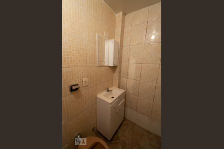 Apartamento à venda com 60m², 2 quartos e sem vaga Apartamento à venda com 60m², 2 quartos e sem vagaBanheiro