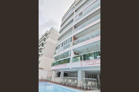 Apartamento para alugar com 76m², 2 quartos e 1 vaga Apartamento para alugar com 76m², 2 quartos e 1 vagaFachada
