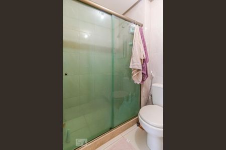 Apartamento para alugar com 76m², 2 quartos e 1 vaga Apartamento para alugar com 76m², 2 quartos e 1 vagaBanheiro da Suíte