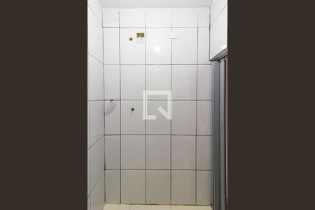 Banheiro de casa para alugar com 1 quarto, 20m² em Jardim Matarazzo, São Paulo
