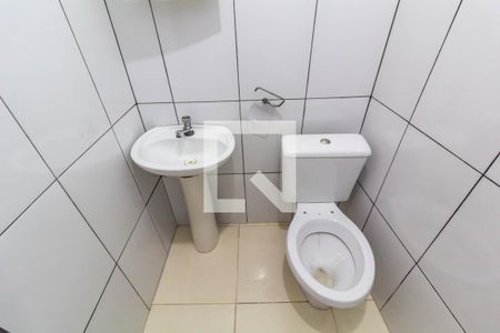Banheiro de casa para alugar com 1 quarto, 20m² em Jardim Matarazzo, São Paulo
