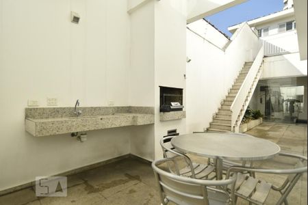 Casa para alugar com 240m², 3 quartos e 4 vagasEspaço gourmet e churrasqueira