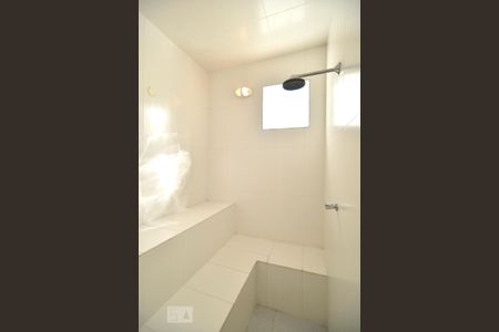Casa para alugar com 240m², 3 quartos e 4 vagasSauna