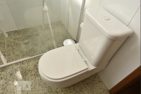Casa para alugar com 240m², 3 quartos e 4 vagasBanheiro da suite 2