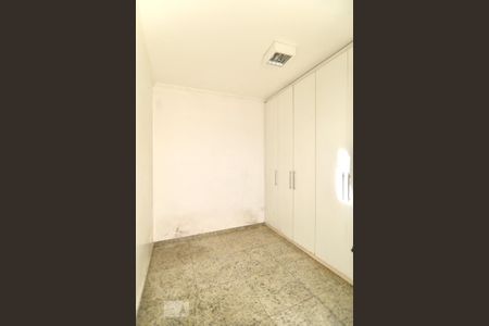Casa para alugar com 240m², 3 quartos e 4 vagasQuarto de serviço