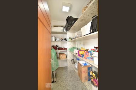 Casa para alugar com 240m², 3 quartos e 4 vagasÁrea de serviço - dispensa