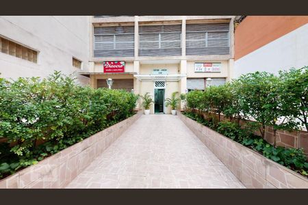 Apartamento para alugar com 76m², 3 quartos e sem vaga Apartamento para alugar com 76m², 3 quartos e sem vagaFachada