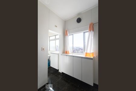 Apartamento para alugar com 76m², 3 quartos e sem vaga Apartamento para alugar com 76m², 3 quartos e sem vagaCozinha