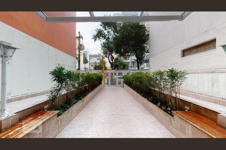 Apartamento para alugar com 76m², 3 quartos e sem vaga Apartamento para alugar com 76m², 3 quartos e sem vagaFachada