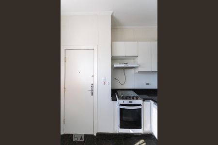 Apartamento para alugar com 76m², 3 quartos e sem vaga Apartamento para alugar com 76m², 3 quartos e sem vagaCozinha