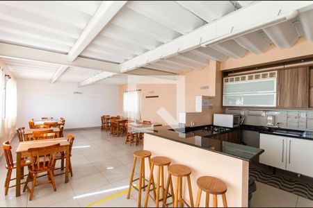 Apartamento à venda com 80m², 2 quartos e sem vagaÁrea comum - Salão de festas