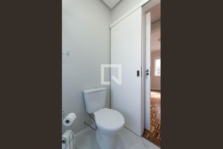 Apartamento à venda com 80m², 2 quartos e sem vagaBanheiro da Suíte