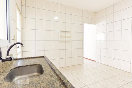 Casa à venda com 60m², 1 quarto e 2 vagasCozinha
