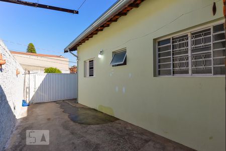 Casa à venda com 60m², 1 quarto e 2 vagasGaragem