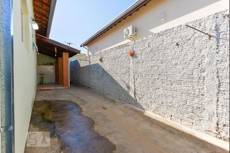 Casa à venda com 60m², 1 quarto e 2 vagasGaragem