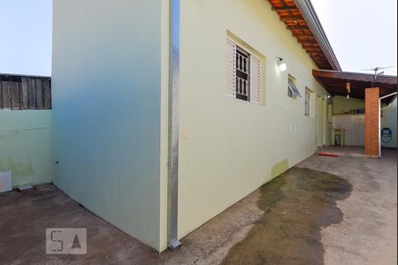 Casa à venda com 60m², 1 quarto e 2 vagasGaragem
