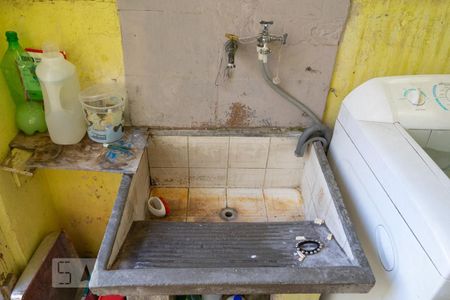 Casa à venda com 100m², 3 quartos e 1 vagaÁrea de serviço