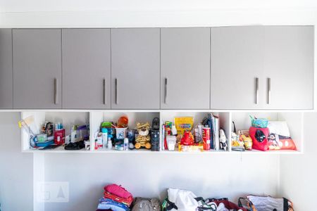 Apartamento à venda com 75m², 2 quartos e 2 vagasQuarto 1 - Armários