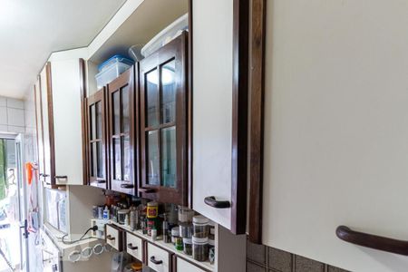 Apartamento à venda com 75m², 2 quartos e 2 vagasCozinha - Armários