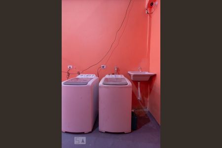 Studio para alugar com 12m², 1 quarto e sem vaga Studio para alugar com 12m², 1 quarto e sem vagaLavanderia