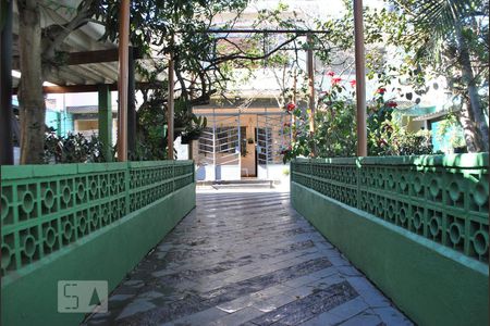 Casa à venda com 160m², 4 quartos e 4 vagasEntrada