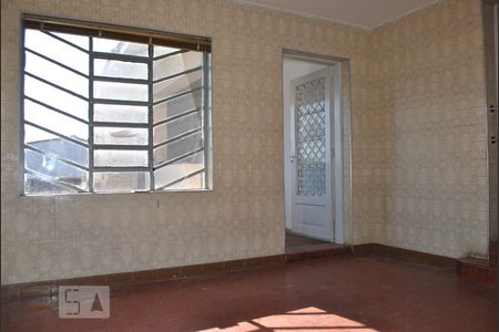 Sala de Estar de casa à venda com 4 quartos, 160m² em Vila Liviero, São Paulo