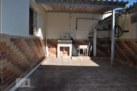 Casa à venda com 160m², 4 quartos e 4 vagasÁrea de serviço