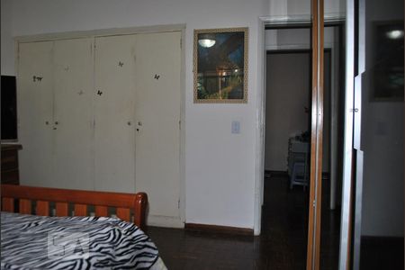 Casa à venda com 160m², 4 quartos e 4 vagasQuarto 1