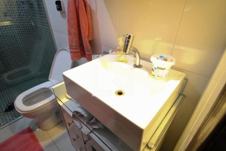 Casa à venda com 191m², 2 quartos e 2 vagassuite quarto 1