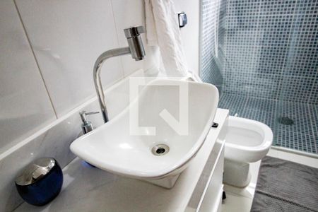 Casa à venda com 191m², 2 quartos e 2 vagasbanheiro social