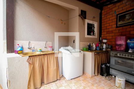 Casa à venda com 191m², 2 quartos e 2 vagasarea de serviço