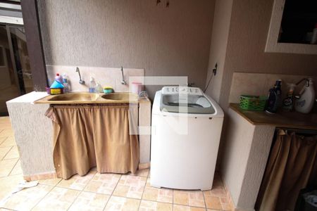 Casa à venda com 191m², 2 quartos e 2 vagasarea de serviço