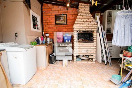 Casa à venda com 191m², 2 quartos e 2 vagasarea churrasqueira 