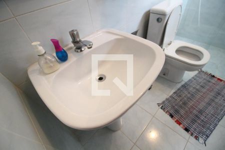 Casa à venda com 191m², 2 quartos e 2 vagassuite quarto 2