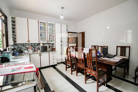 Casa à venda com 191m², 2 quartos e 2 vagascozinha