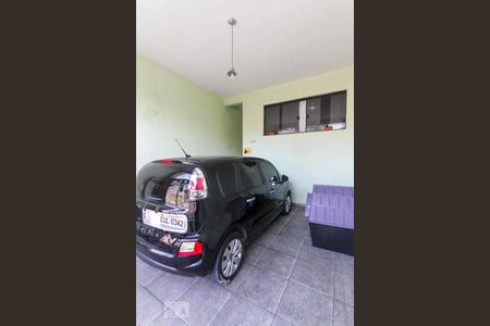 Casa à venda com 225m², 3 quartos e 2 vagas Casa à venda com 225m², 3 quartos e 2 vagasGaragem