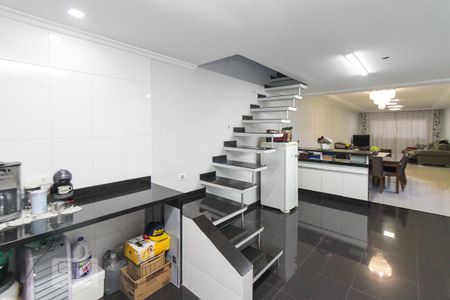 Casa à venda com 225m², 3 quartos e 2 vagas Casa à venda com 225m², 3 quartos e 2 vagasCozinha