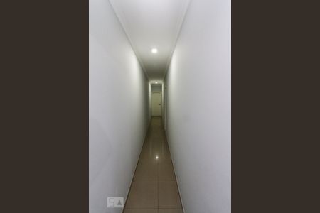 Casa à venda com 225m², 3 quartos e 2 vagas Casa à venda com 225m², 3 quartos e 2 vagascorredor