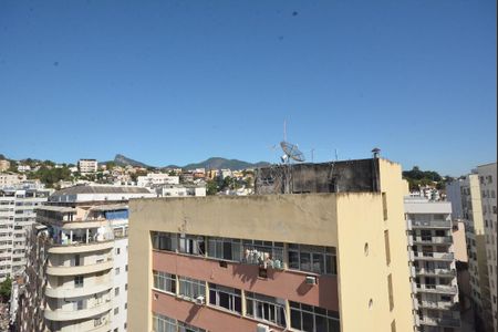 Vista de kitnet/studio para alugar com 1 quarto, 34m² em Centro, Rio de Janeiro