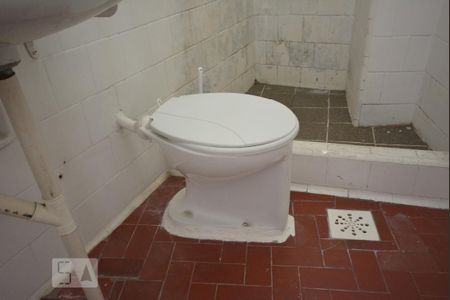 Banheiro Social de kitnet/studio para alugar com 1 quarto, 34m² em Centro, Rio de Janeiro