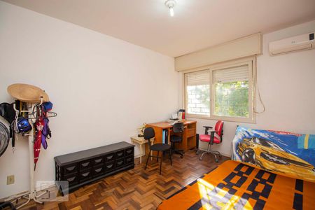 Quarto 1 de apartamento à venda com 3 quartos, 90m² em Vila Ipiranga, Porto Alegre
