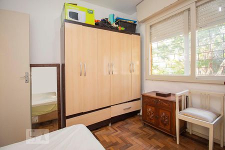 Quarto 2 de apartamento à venda com 3 quartos, 90m² em Vila Ipiranga, Porto Alegre