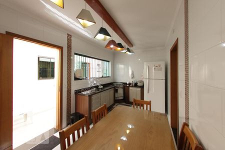 Casa à venda com 148m², 3 quartos e 3 vagasCozinha